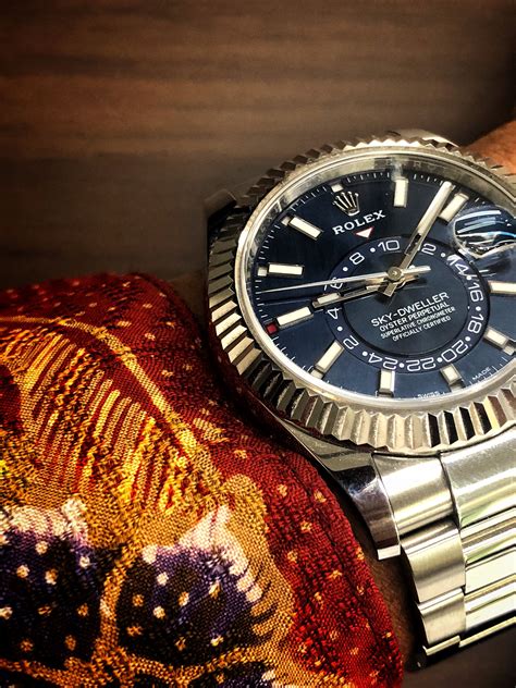 sky dweller red dot